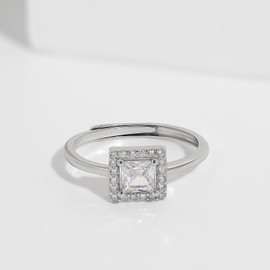 Meissa 0,3 Karat Verlobungsring, Radiant Cut Solitär-Zirkonia-Hochzeitsring für Damen 925 Sterling Silber Versprechensring Ewiger Ring verstellbare Größe Statement-Ring