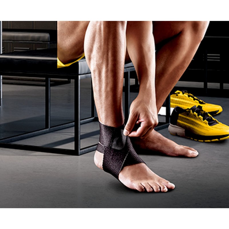 FUTURO Performance Comfort Ankle Support, Adjustable
