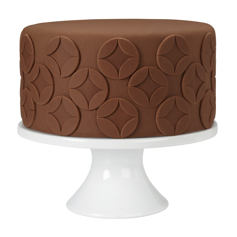 Wilton Decorator Preferred Chocolate Fondant, Soft, Ready-to-Use Fondant Icing for