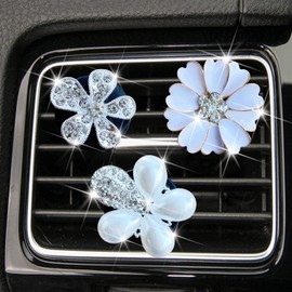 3Pcs Bling Daisy Air Vent Clips,Crystal Flower Car Air Fresheners Vents Clips Car Air Conditioning Outlet Clip Rhinestone Cute Car Interior Decoration Car Decor Charm Bling Car Accessories for Women