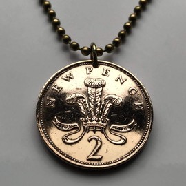 1979 United Kingdom Wales 2 Pence coin pendant Prince of Wales ostrich feathers Welsh badge plume Cardiff Swansea Newport Wrexham Barry Neath Anglesey Conwy Caernarfon Caerphilly Castle n000236