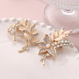 Weenwill Imitation Pearl Flower Brooches Pins,4 Pcs Rhinestone Floral Lapel Pin Badges Crystal Wreath Brooch Ladies Wedding Bouquet Broaches for Wedding Birthday Prom Party Corsage Jewelry Decor