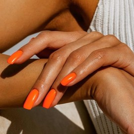 Medium Square False Nails - 24Pcs Orange Press on Nails Coffin - Glossy Solid Color Orange Fake Nails with Glue - Full Cover Acrylic nails Glossy Gel Stick on nails for Women DIY Nail Art