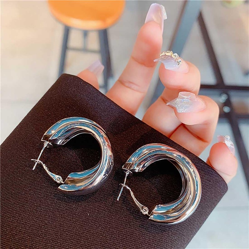 Danshinbow 1Pair Halbrunde Ohrringe Wasser Tropfen Ohr Anhänger Schmuck für