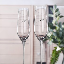 Parihy Champagne Flutes Glasses Set of 2, Bride and Groom Champagne Flutes, Wedding Toasting Flutes Wraparound Hand-Cut Design Embellished with Crystals, Anniversary Party Birthday Banquets Presents