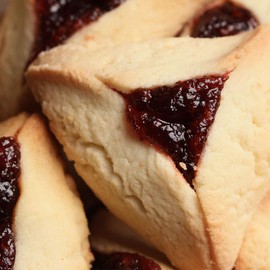 Green's Bakery Bulk Strawberry Hamentashen Kosher Cookie Pastry - 10 lbs. (Approximately 135 cookies in each box)
