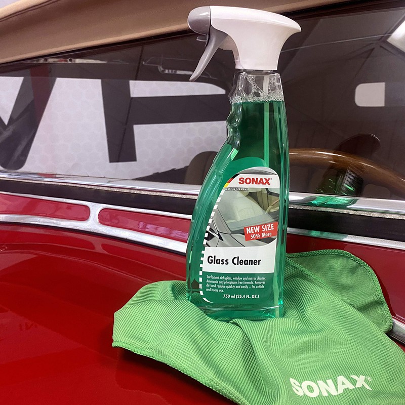 Sonax Glass Cleaner 338400 | Powerful Streak Free Formula for