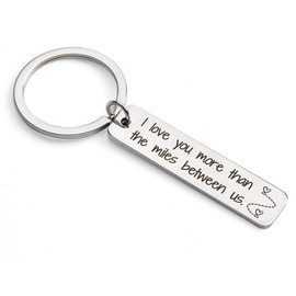 MUCOOS Keychain for Girlfriend,Long Distance Relationship Gifts for Boyfriend,Girlfriend Christmas Gifts,Birthday Gifts for Girlfriend,Small Gifts for Girlfriend,Presents for Girlfriend,Couple Gifts