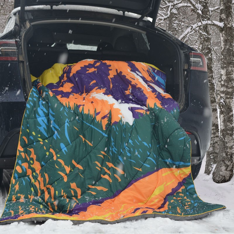 Bedvcaty Camping Blanket, Puffy Waterproof Travel Blanket, Warm Cozy Picnic