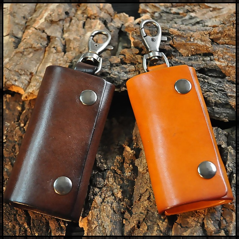 White Fang AZ192 Key Case, Charm, Miscellaneous Goods, Key Ring,
