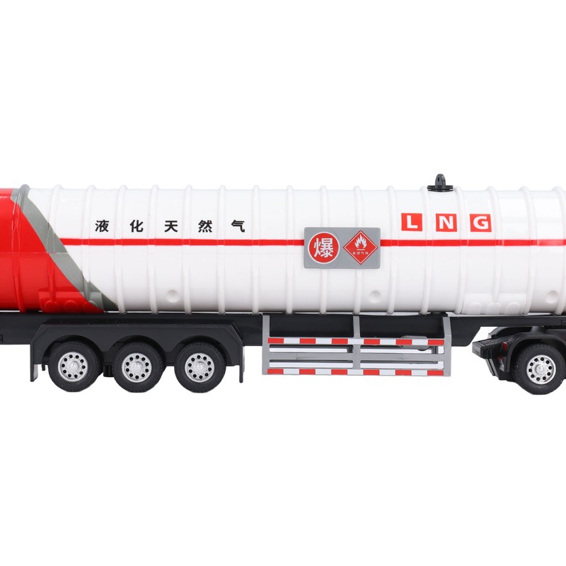 Alloy Gas Tanker Truck Model Water Spray High Simulation Detachable