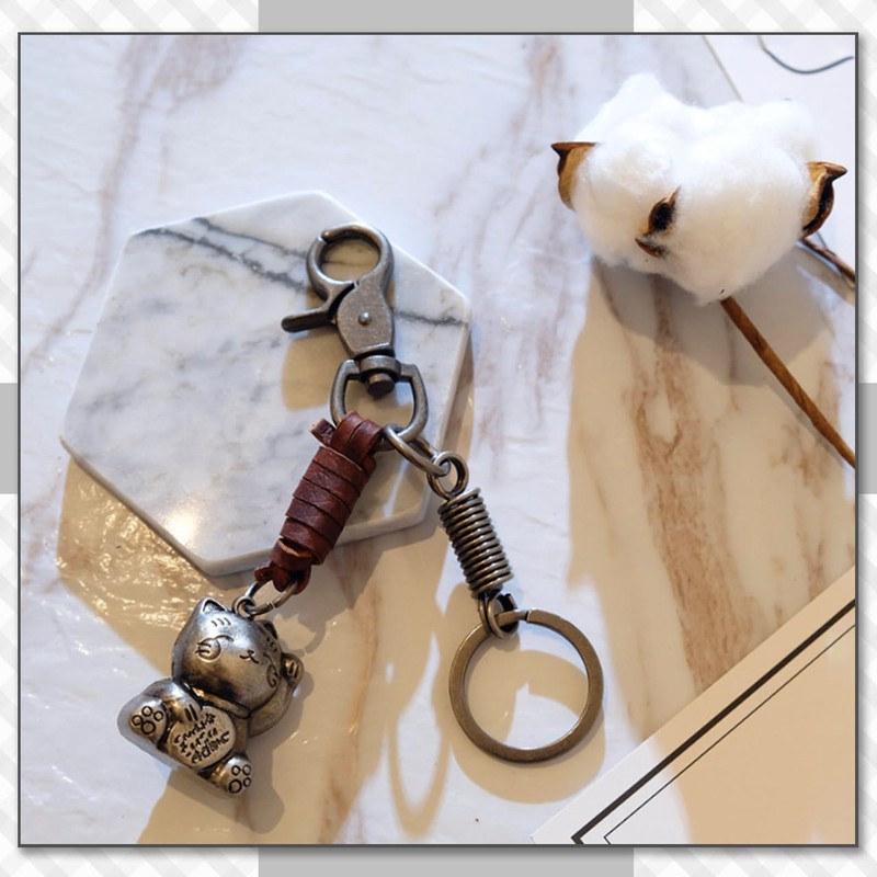 [クロム クレイン] キーホルダー キーリング チャーム 鍵 ネコ 招き猫 レザー おしゃれ