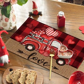 Artoid Mode - Juego de 4 manteles individuales con diseño de corazones de búfalo a cuadros, color negro y rojo, para decoración de fiesta, cocina, comedor