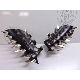 metaldevastation.com ABSU..   LEATHER CLAW SPIKE GAUNTLET. BLACK METAL  (MDLG0370) - LEFT, BUCKLES