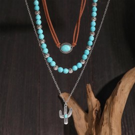 Long Turquoise Necklace for Women Western Necklace Boho Multilayered Long Turquoise Beads Cactus Pendant Choker Jewelry Birthday Gift Western Outfits