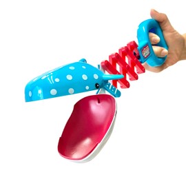 Pakkun! Animal Magic Hand Cute Hand Grabber Catcher Squeeze Stretches Open Mouth to Grab (Whale Shark)