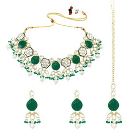 Aheli Gold Plated Green Kundan Studded Ethnic Choker Necklace Dangle Earrings Maangtikka Set Traditional Fancy Jewellery Gift for Women