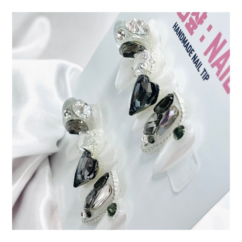 Black Aurora Princess Handmade Nail Tips - Short Oval /