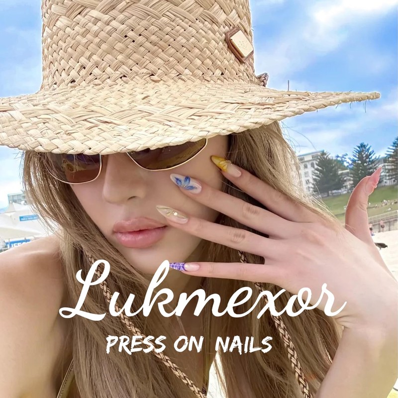 Flower Press On Nails Short Square Fake Nails For Spring