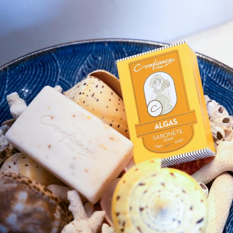 Confiança 1894 Seaweed Exfoliating Soap, Body Exfoliating Soap for Men