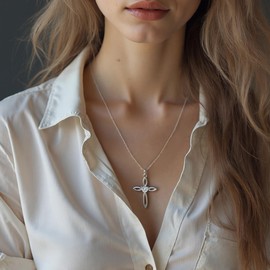 Kuschelkatze 925 Sterling Silver Cross Necklace for Women with 1CT Heart-shaped Moissanite, Celtic Knot Cross Necklace, Religious Gifts for Women, average size, White-gold-plated-silver, Moissanite