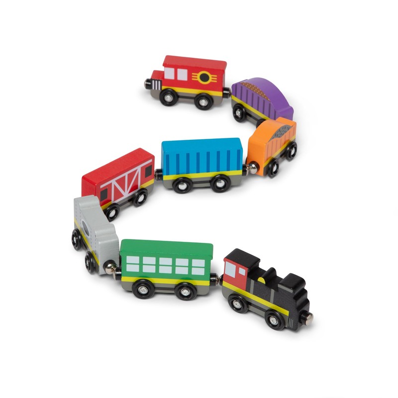 Melissa & Doug Wooden Train Cars, 8-Piece Magnetic Train Set
