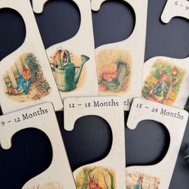 Luck and Luck Peter Rabbit Nursery Hangers x 7, Wooden Baby Clothes Dividers Colour Printed, New Born Gift, Baby Shower Keepsake, Wood Baby Keepsake