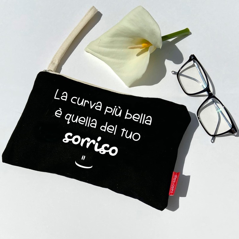 Hello-Bags. Necessaire/pochette. Esterno: 100% cotone. Con cerniera interna e fodera.
