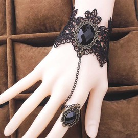 Yienate Gothic Lace Bracelet Finger Chain Black Crystal Bracelet Lace Tattoo Slave Bracelet Wrist Chain Dainty Lace Harness Hand Chain Vintage Lace Bracelet Jewellery Gift for Women Girls