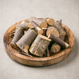 국산 접골목 200g 나무 말오줌 딱총 덧나무 한방 약초 차 달임 국내산 Domestic Bone Set 200g Wood Wormwood Herbal Tea Decoction Domestic