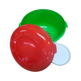 APSI Store Kernel Katcher Popcorn Bowl Set - Popcorn Sifter Shaker Kernel Catcher and Separator, Large and Reusable With Lid, Dishwasher Safe, Recycled Plastic with Handle (Green and Red)