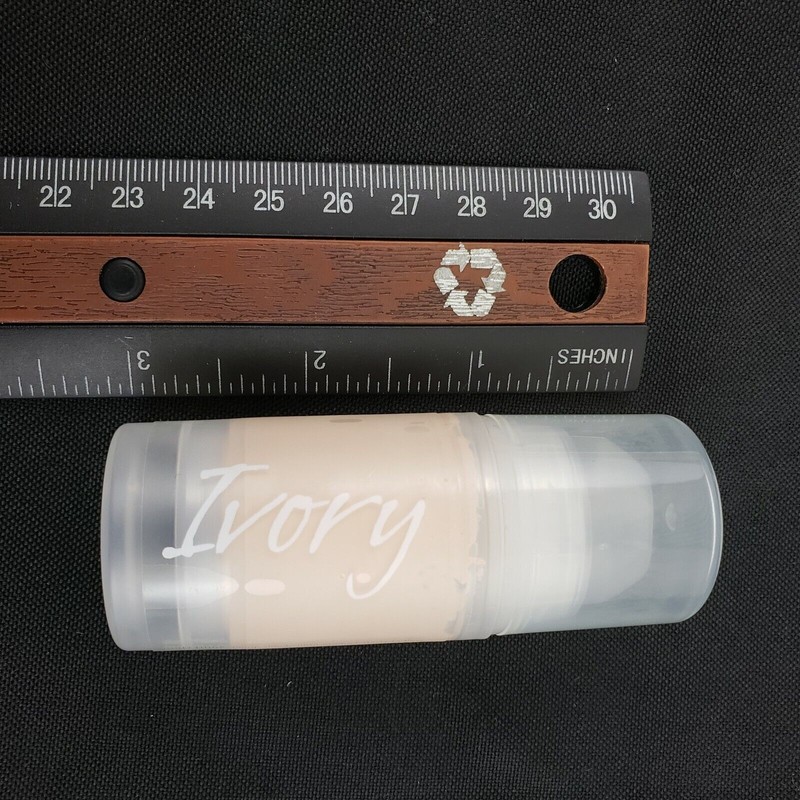 Dermacia Ivory Breathable Foundation Makeup