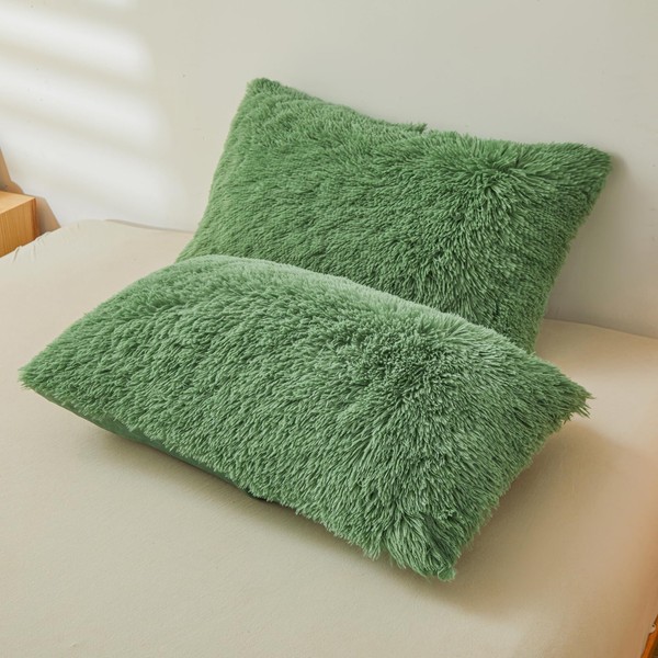 ERLOXO Sage Green Fluffy Pillow Cover，Ultra Cozy Soft Shaggy Plush