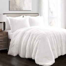 Lush Decor Emma Soft Fluffy Faux Fur Oversized Comforter Set, Full/Queen, White - Warm Plush 3 Piece Bedding Set