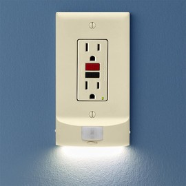 SnapPower Single MotionLight [for GFCI Outlets] - Motion Detecting LED Night Lights Built-in to Wall Plate - Bright/Dim/Off Options - Auto On/Off Sensor - (GFCI, Light Almond)