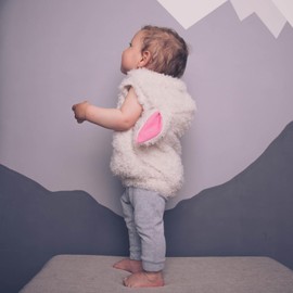 FeMereina Kids Sheep Costume Boys Girls Furry Hooded Vest Cute Animal Costume Little Lamb Christmas Outfits (White, 4-5 Years)