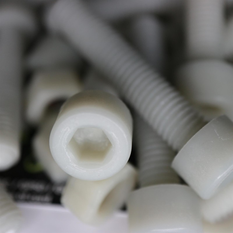 20 x Glass Filled Reinforced, Super Nylon Socket Head, M8