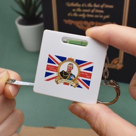 Azeeda 'King's Coronation Union Jack Flag' Keyring Tape Measure/Spirit Level Tool (KM00029701)