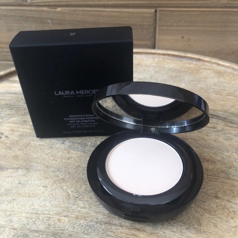 Laura Mercier Smooth Finish Foundation Powder SPF 20 UVB/UVA 1N2
