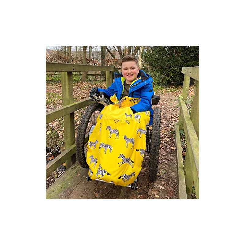 Bundlebean Children’s Wheelchair Cosy – Fleece‑Backed Waterproof Nylon, Front Hand-Warming