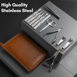 Juego de Manicura, FAMILIFE Kit de Manicura Profesional Juego de Cortaúñas Juego de Herramientas de Pedicura de Acero Inoxidable 11 en 1 Kit de Aseo con Estuche Portátil de Viaje de Cuero Marrón Para Hombres