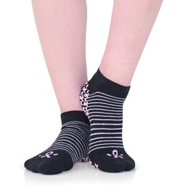 Lexie Mega Babe - Calcetines adhesivos para fitness de la marca Lcome, color negro