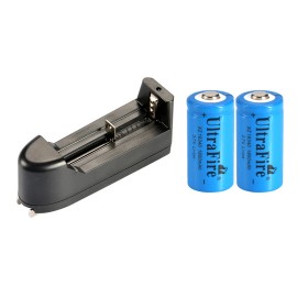 UltraFire 2pcs 16340 3.7v 1800mAH Rechargeable Li-ion Battery Cell Batteries + Charger