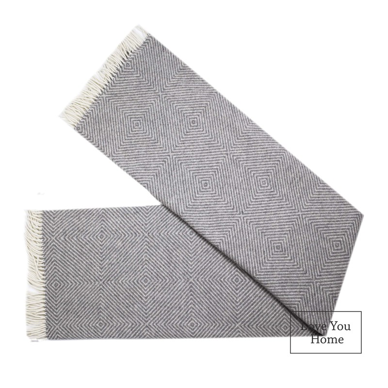 LYHome Merino Wool Blanket - Large Throw Bedspread for Sofa