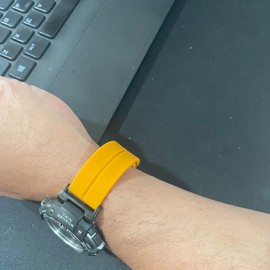 Silicone Magnetic Folding Buckle Watch Band fit for Casio SGW-100/SGW-200/GW-3000B/GW-3500B-20mm Durable Replacement Strap（Men & Women (Yellow)