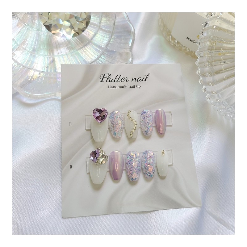 Bora Heartstone Glitter Handmade Nail Tips - Petit Round /