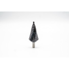 BAER HSS TiAlN Step Drill 4-32 mm (15 Steps) - Cone Drill - Paring Drill - Hole Drill - Structural Steels, CrNi Steels and Non-ferrous Metals and Stainless Steels up to 6 mm Thickness