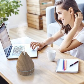 Pure Enrichment PureSpa Natural Aromatherapy Oil Diffuser (Natural) - Ultrasonic Air Deodorizer with 200ml Water Tank, Wood-Grain Accents, Soft Color-Changing Lights, and Auto Safety Shut-Off