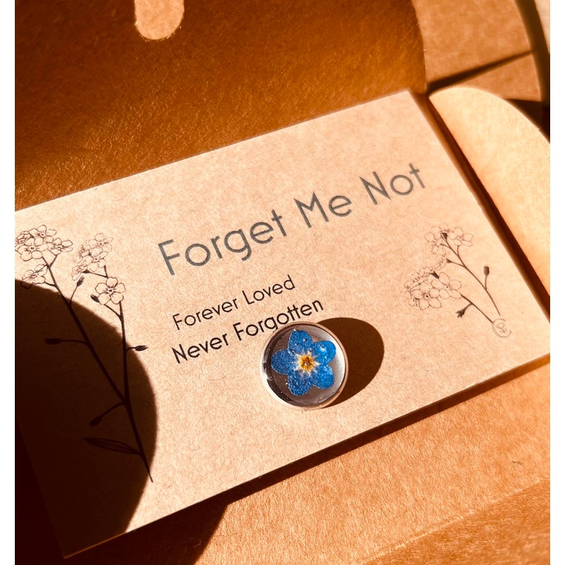 Forget Me Not Memorial Pin, Flower Design, Funeral Favour, Bereavement