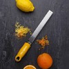 Microplane おろし器 正規輸入品 オリジナルレシピ付き 31.8×3.5×3.3cm ゼスターグレーター プレミアムシリーズ イエロー MP-0614